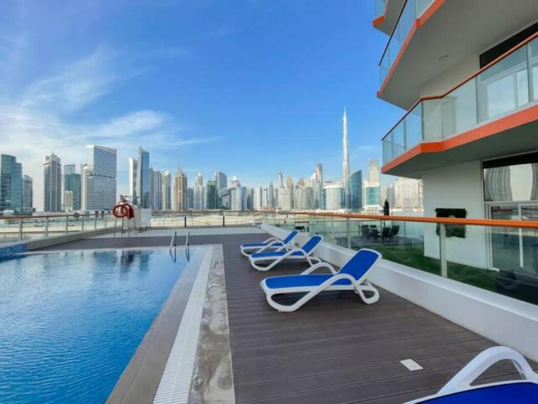Cozy With Water Canal View In Business Bay Dubai