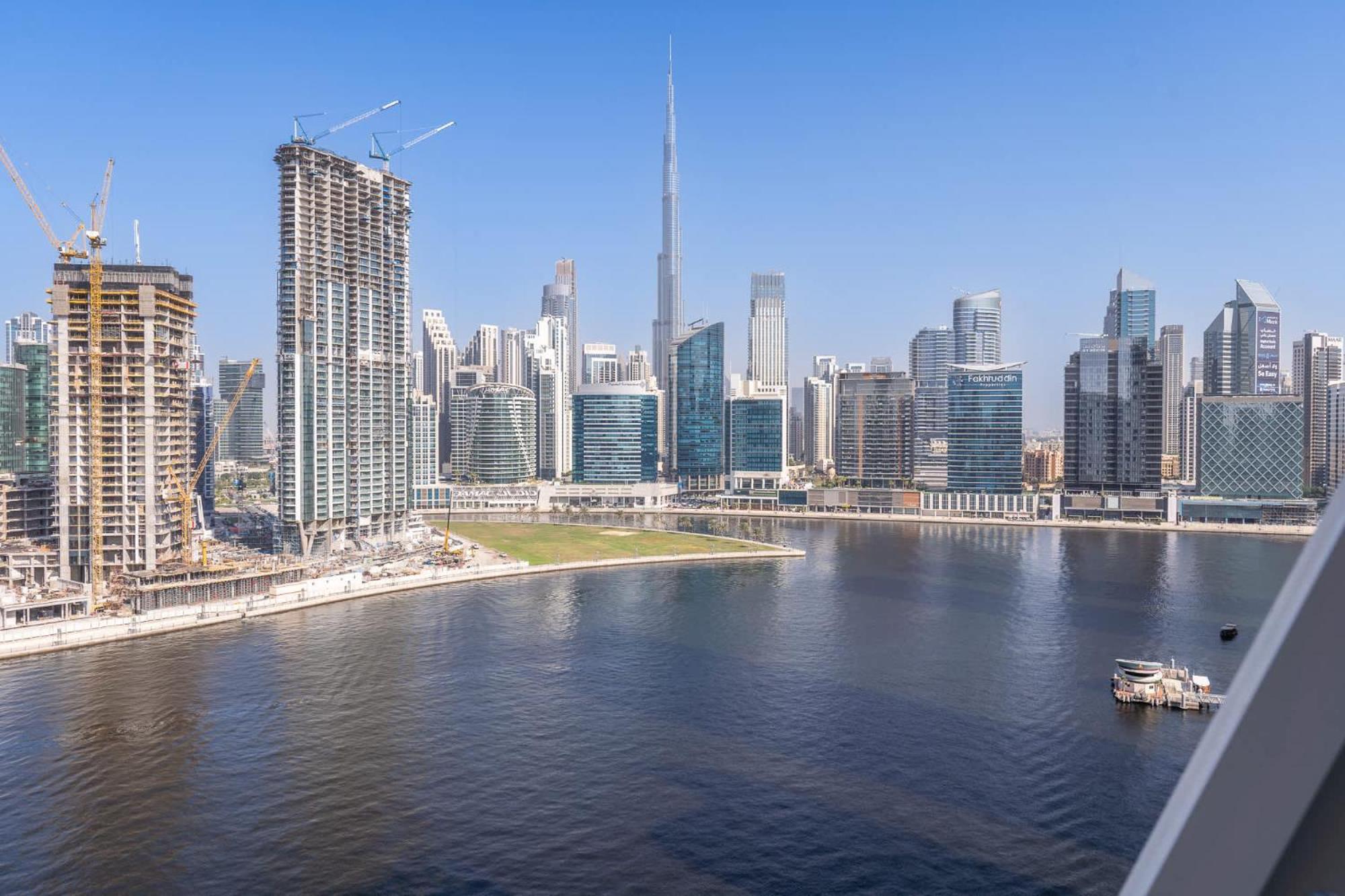 Cozy With Water Canal View In Business Bay Apartment Dubai