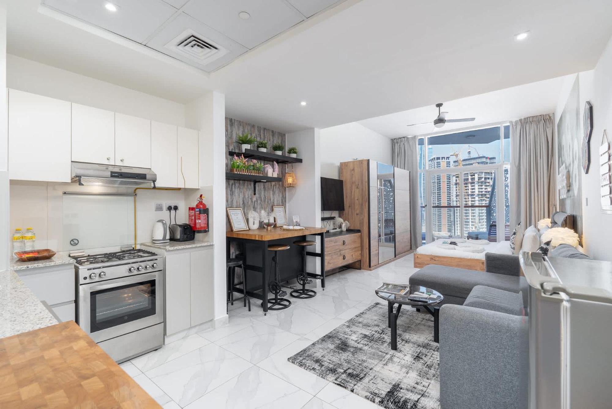 Apartment Cozy With Water Canal View In Business Bay