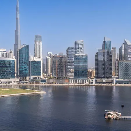 Cozy Studio With Dubai Water Canal View In Business Bay Exterior photo